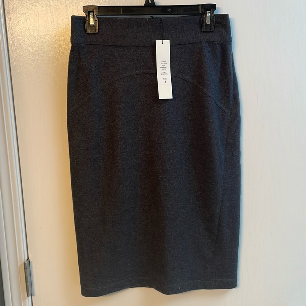 Diane vonFurstenberg size 8 wool skirt. NWT